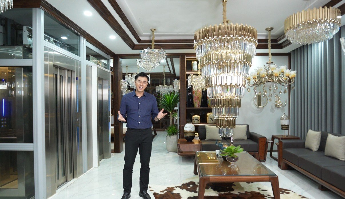 ÁNH SÁNG HUY HOÀNG